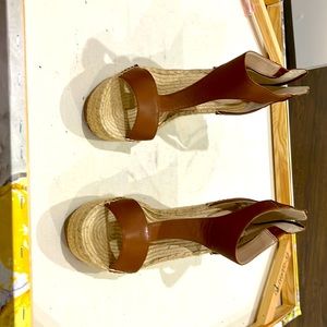 Brown Kenneth Cole Espadrilles in Size 9.5 in Great Condition